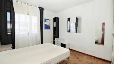 Flat on Calle de Pont de Molins photo 11