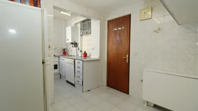 Flat on Calle de Pont de Molins photo 3