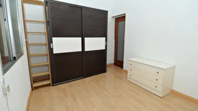 Flat on Calle del Ave María photo 4