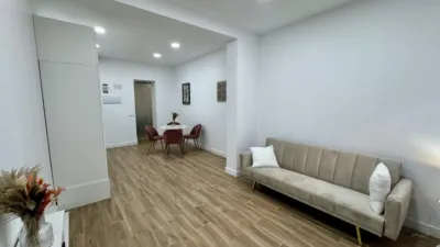 Apartment on Vicente Martín Arias Street photo 2