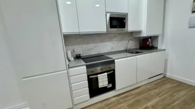 Apartment on Vicente Martín Arias Street photo 9