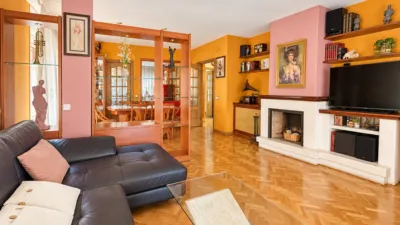 Apartment at Passeig dels Almogàvers, 16 photo 9