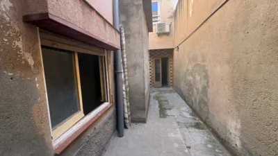 Semi-detached house on Carrer d'Antonio Vico photo 19