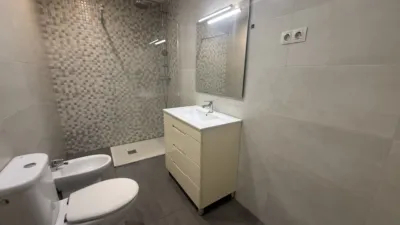 Semi-detached house on Carrer d'Antonio Vico photo 10