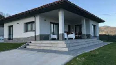 Detached family home on Calle de las Acacias photo 11