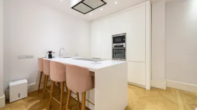 Apartamento en alquiler en Calle de la Reina - Imagen 14