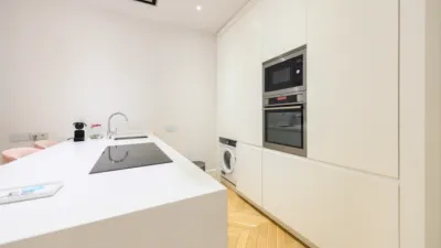Apartamento en alquiler en Calle de la Reina - Imagen 13