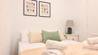 Apartamento en alquiler en Avenida de la Albufera, cerca de Calle del Monte Olivetti - Imagen 2