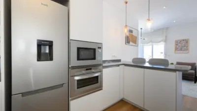 Piso en alquiler en Calle Orense, cerca de Calle del General Margallo - Imagen 3