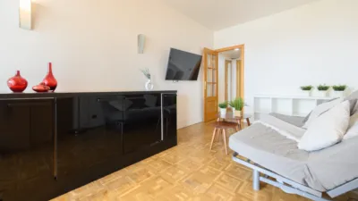 Apartamento en alquiler en Avenida del General Perón - Imagen 35