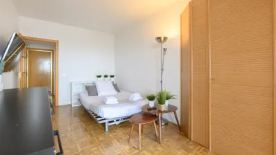 Apartamento en alquiler en Avenida del General Perón - Imagen 22