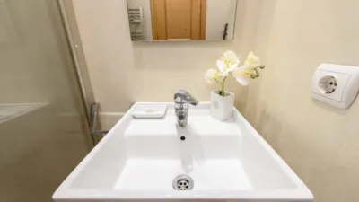 Apartamento en alquiler en Avenida del General Perón - Imagen 9