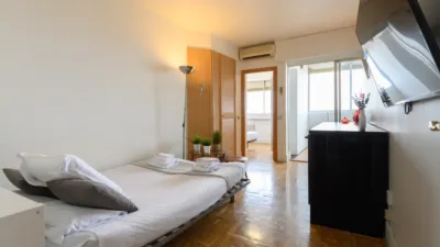 Apartamento en alquiler en Avenida del General Perón - Imagen 25