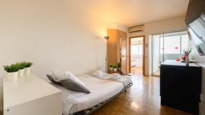 Apartamento en alquiler en Avenida del General Perón - Imagen 20