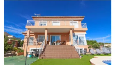 Chalet on Avenida de la Manzanera photo 2