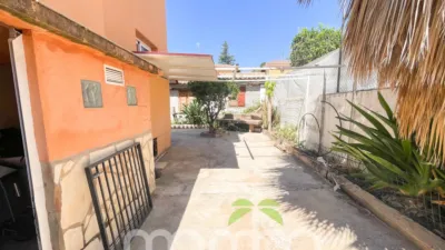 Semi-detached house on Avenida Los Mangos, 28 photo 4