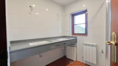 Detached family home on Calle As Virtudes photo 34