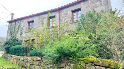 Detached family home on Calle As Virtudes photo 81