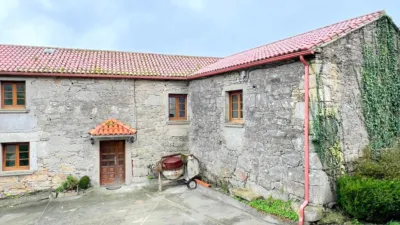 Detached family home on Calle As Virtudes photo 3
