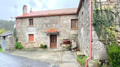 Detached family home on Calle As Virtudes photo 2