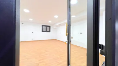Local comercial en alquiler en Avenida de Rosalía de Castro, cerca de Rúa Nova de Abaixo - Vista 2