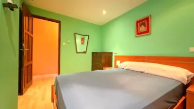 Apartment on Rúa de San Pedro de Mezonzo photo 35