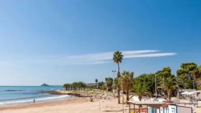 Apartamento en alquiler en Avinguda de les Corts Valencianes, 22, Papa Luna (Benicarló) de 400 €
