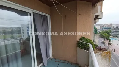 Apartment in Casc Antic photo 3