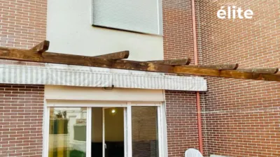 Chalet adosado en venta en Calle de Rocinante, 42, Boecillo de 166.500 €