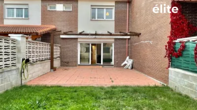 Chalet adosado en venta en Calle de Rocinante, 42, Boecillo de 166.500 €