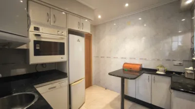 Piso en venta en Calle de la Nosa Señora do Portal, A Carballeira (Ourense Capital) de 160.000 €
