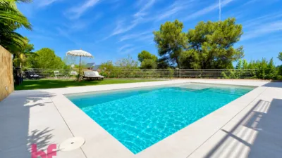 Chalet on Carrer de la Serrallarga photo 2
