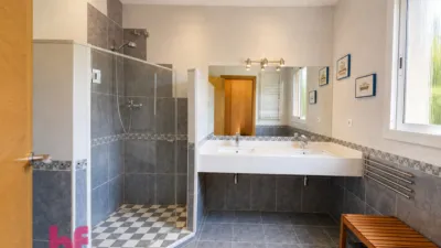 Chalet on Carrer d'Occitània photo 27