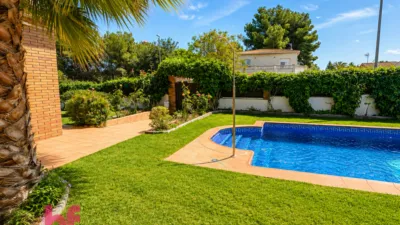 Chalet on Carrer d'Occitània photo 3