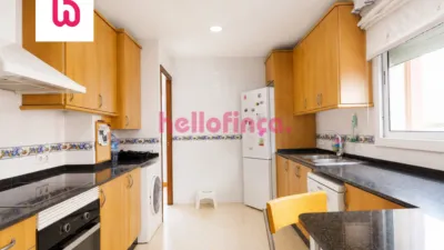 Semi-detached house on Carrer de Josep Tarradellas photo 15
