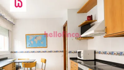 Semi-detached house on Carrer de Josep Tarradellas photo 10