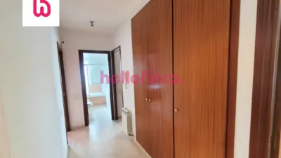 Semi-detached house on Carrer de Josep Tarradellas photo 27