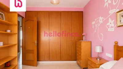 Semi-detached house on Carrer de Josep Tarradellas photo 40