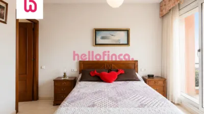 Semi-detached house on Carrer de Josep Tarradellas photo 34