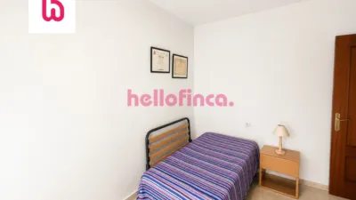 Semi-detached house on Carrer de Josep Tarradellas photo 24