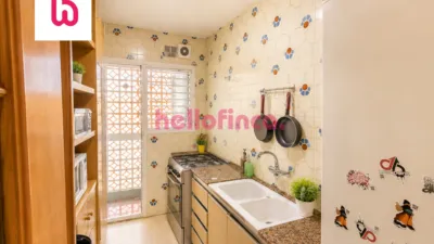 Apartment on Carrer de Puigpardines photo 17