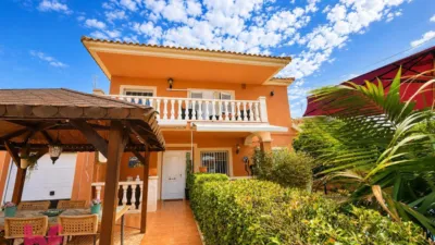 Chalet on Carrer de l'Arc de Berà photo 8