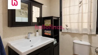 Apartment on Carrer de Joan Maragall photo 14
