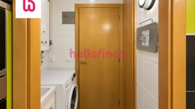 Apartment on Carrer de Joan Maragall photo 9