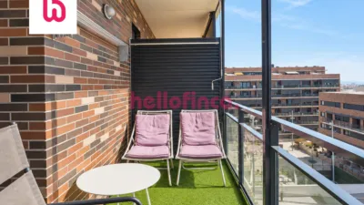 Penthouse on Carrer d'Hongria photo 3