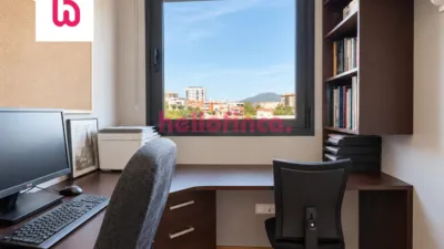 Penthouse on Carrer d'Hongria photo 25