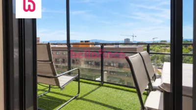 Penthouse on Carrer d'Hongria photo 9