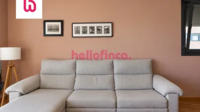 Penthouse on Carrer d'Hongria photo 5