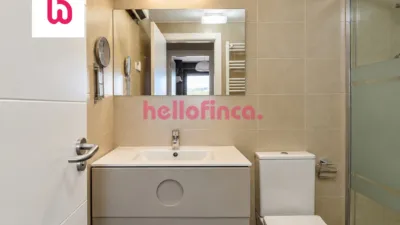 Penthouse on Carrer d'Hongria photo 21