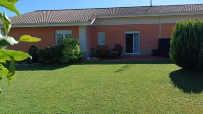 Semi-detached chalet in Baranda de Montija photo 3